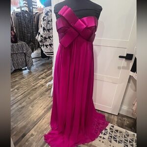 Marchesa Notte fuschia pink strapless floor length gown with knotted bow size 14